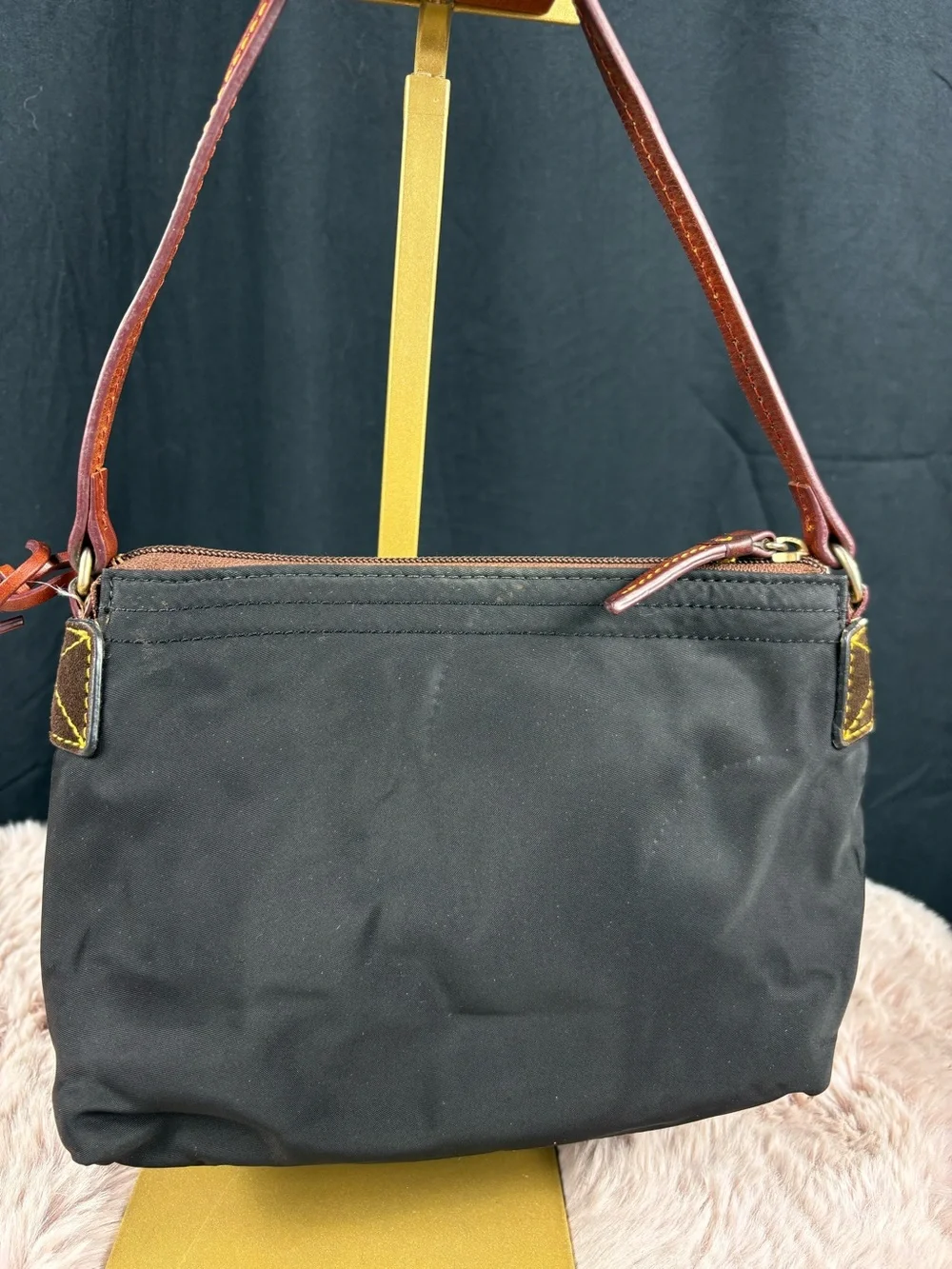Dooney & Bourke Vintage Black Nylon Crossbody Bag – Duck Logo with Pink Interior